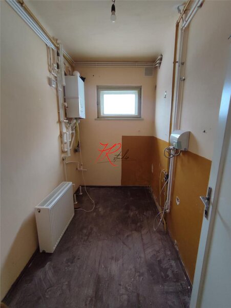 Vanzare camere/ garsoniera Primaverii